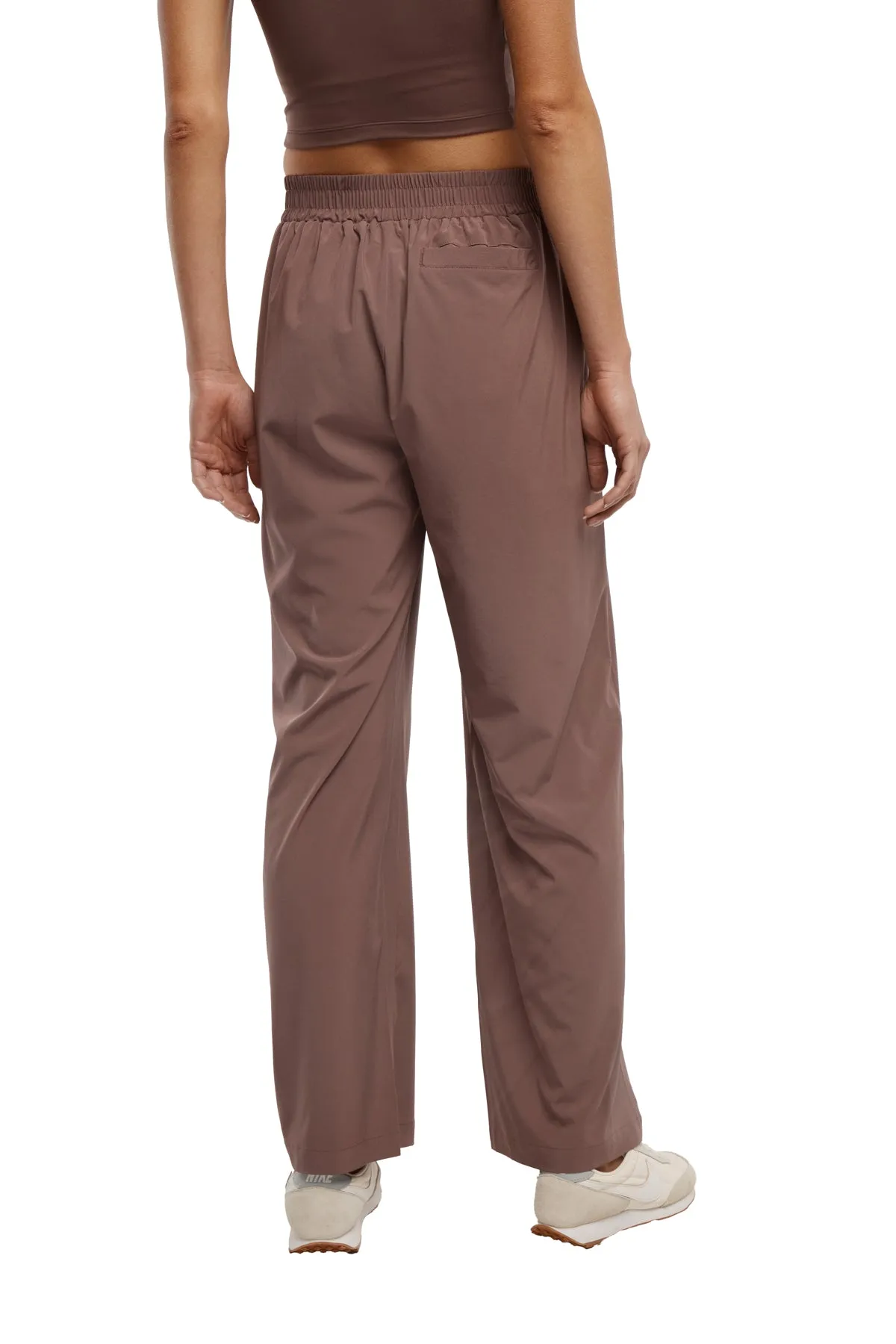 31" Anaya Wide Leg Pant (Peppercorn)