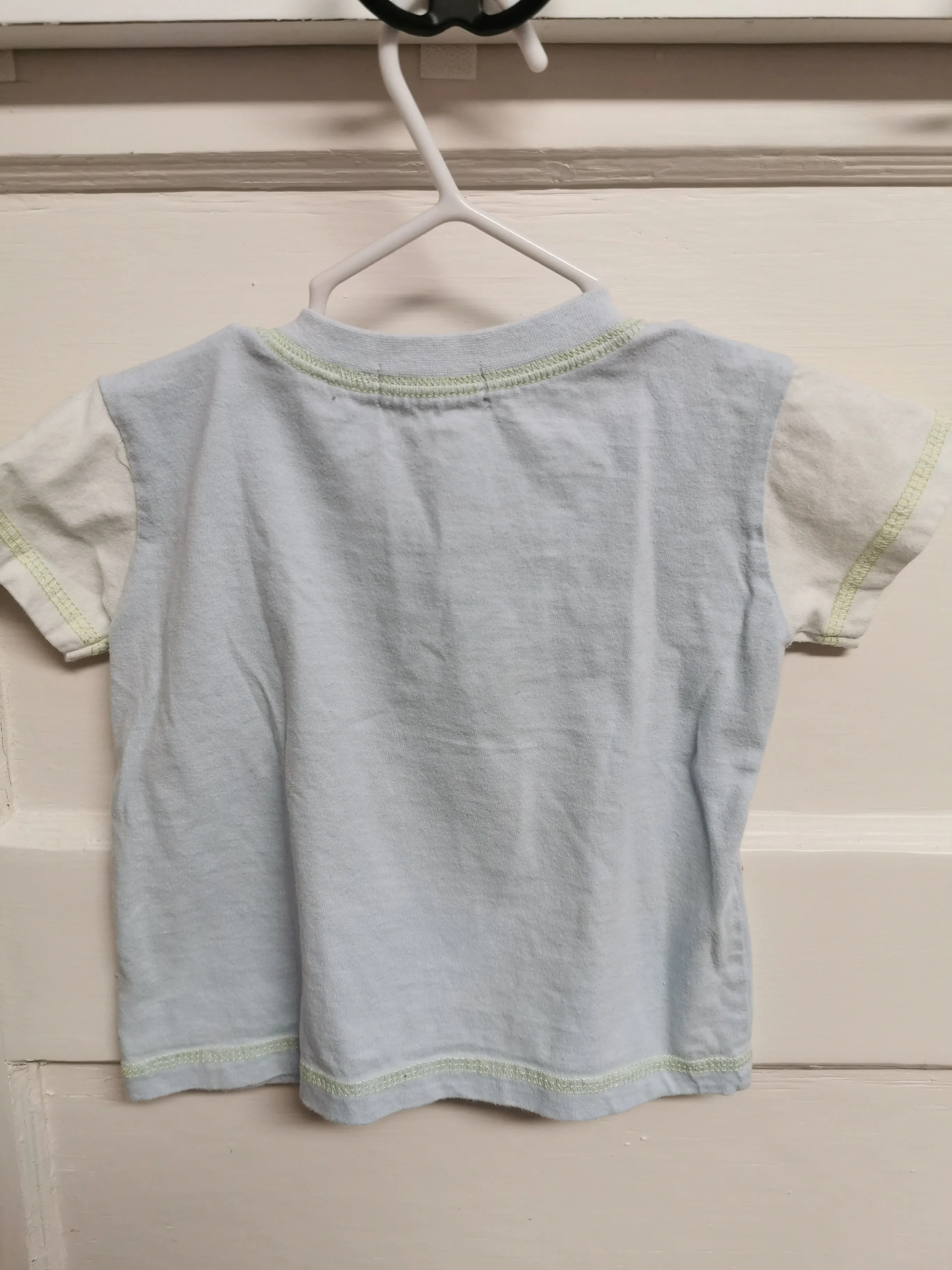 BOY SIZE 2 YEARS - BABY'S KISS, Soft Cotton, Graphic T-shirt EUC B49