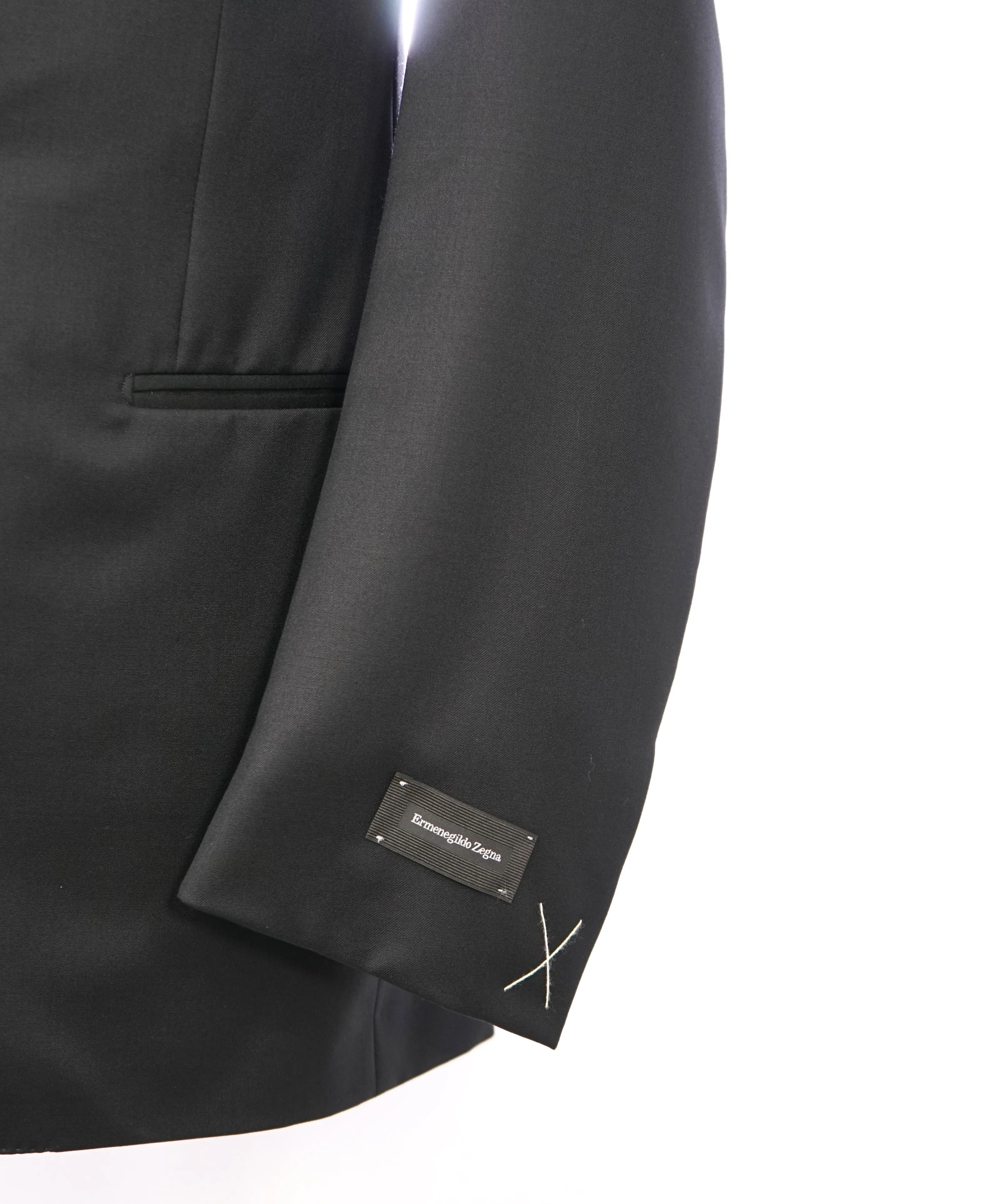 ERMENEGILDO ZEGNA -"MICRONSPHERE MILA" PEAK LAPEL Black Tuxedo - 42S
