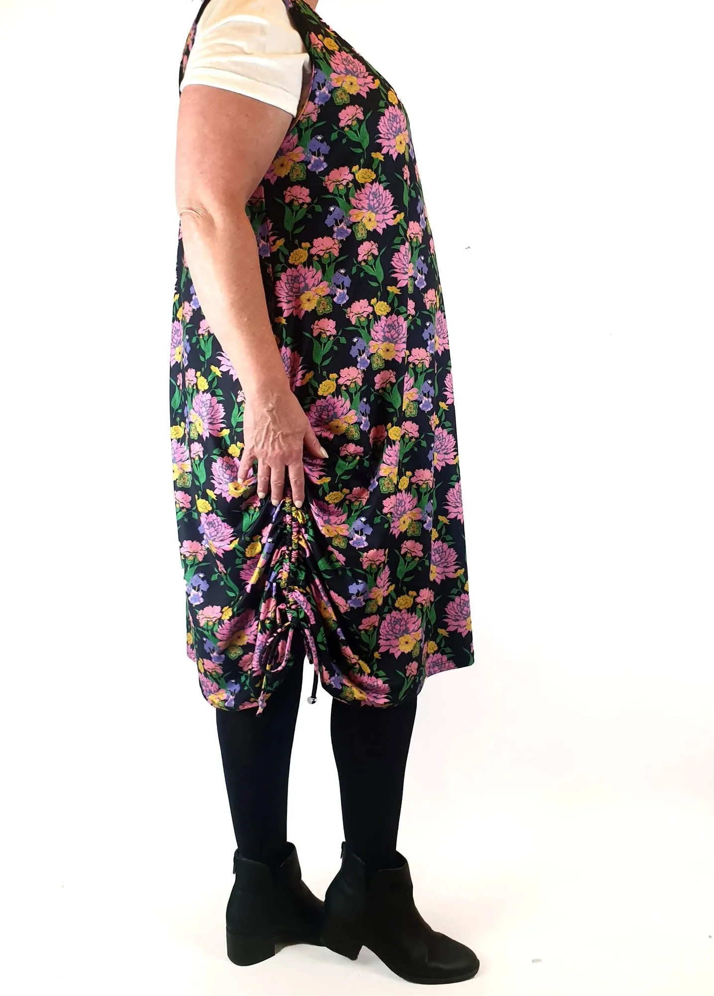 Exotica floral print sleeveless dress size XXL