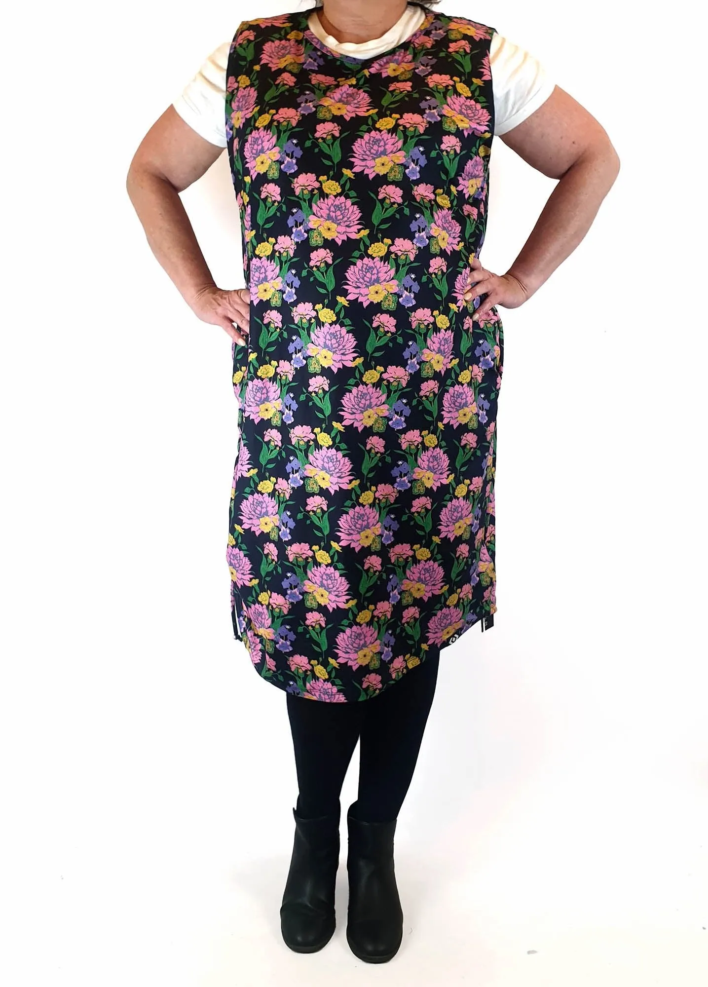 Exotica floral print sleeveless dress size XXL