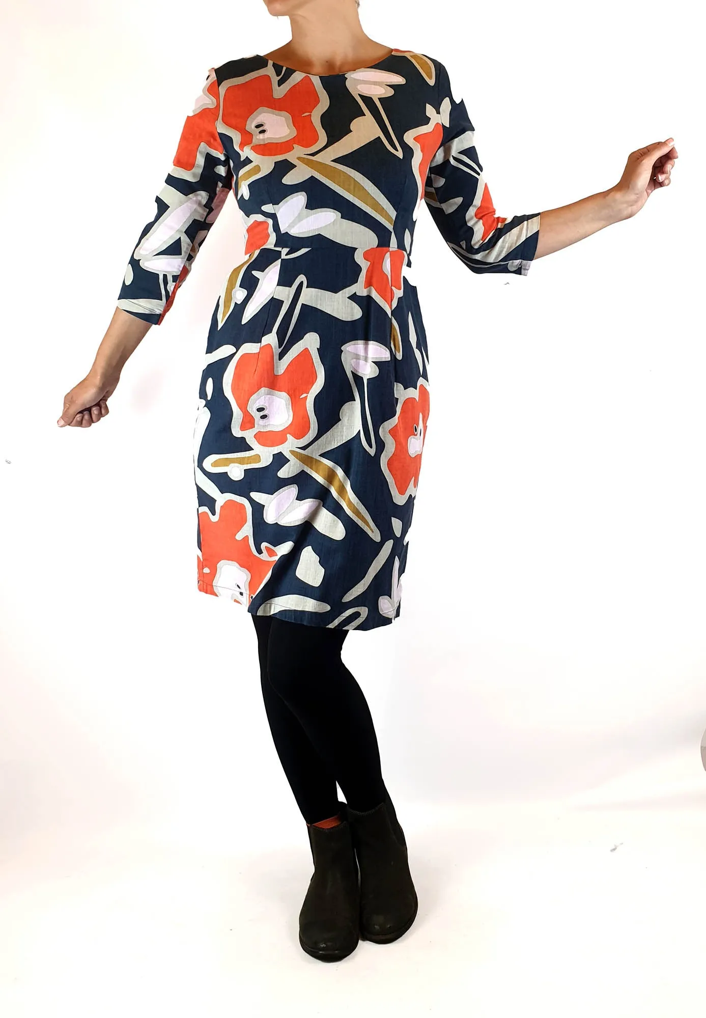 Frock Me Out floral cotton half sleeve dress size 8