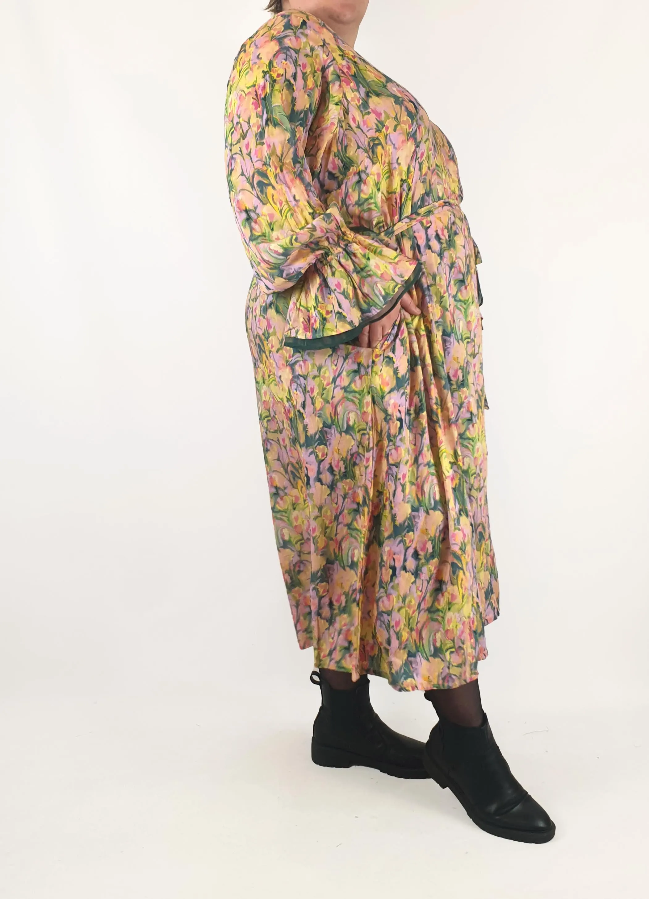 Kholo painterly floral print long sleeve dress size 26