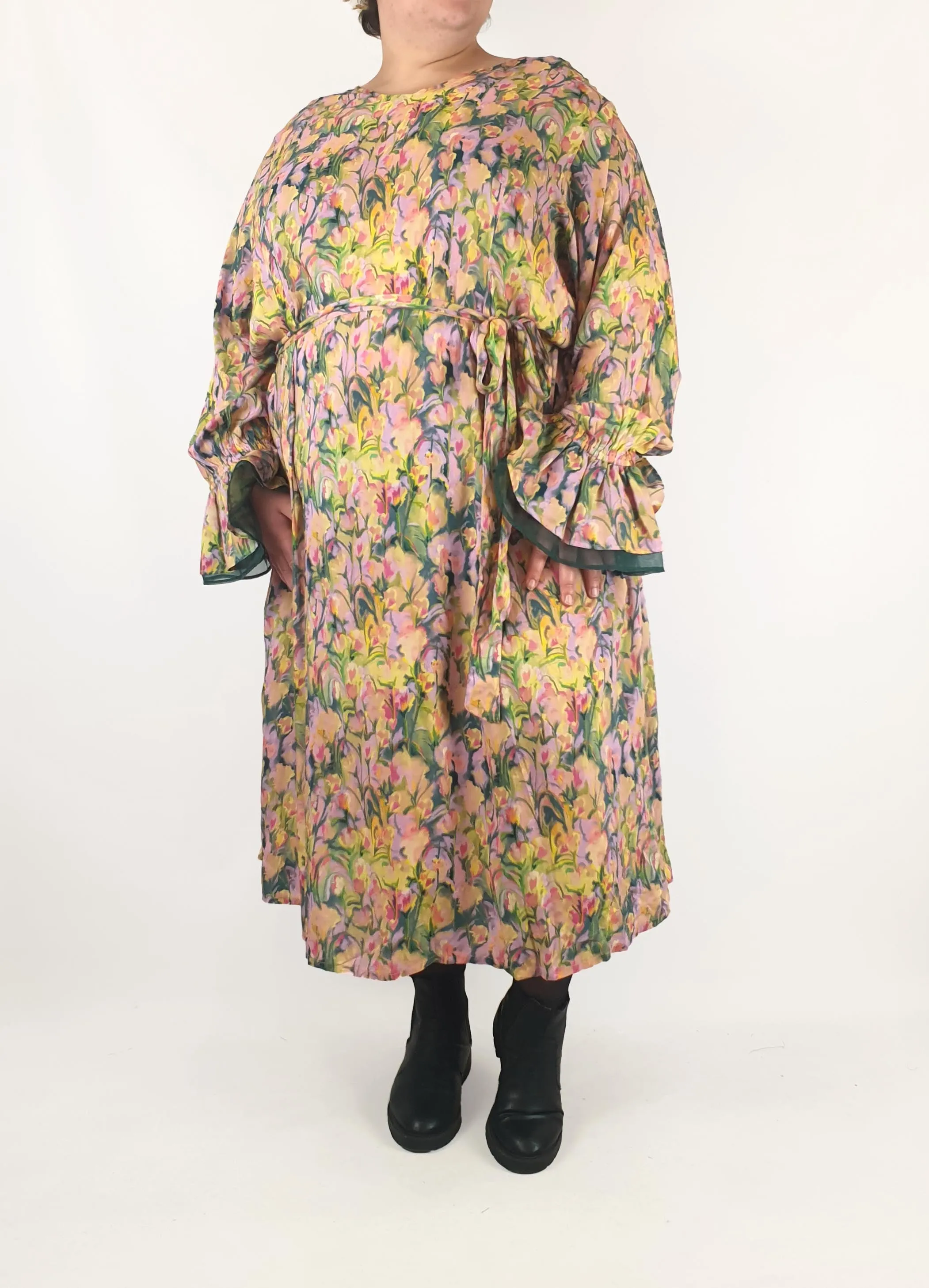Kholo painterly floral print long sleeve dress size 26