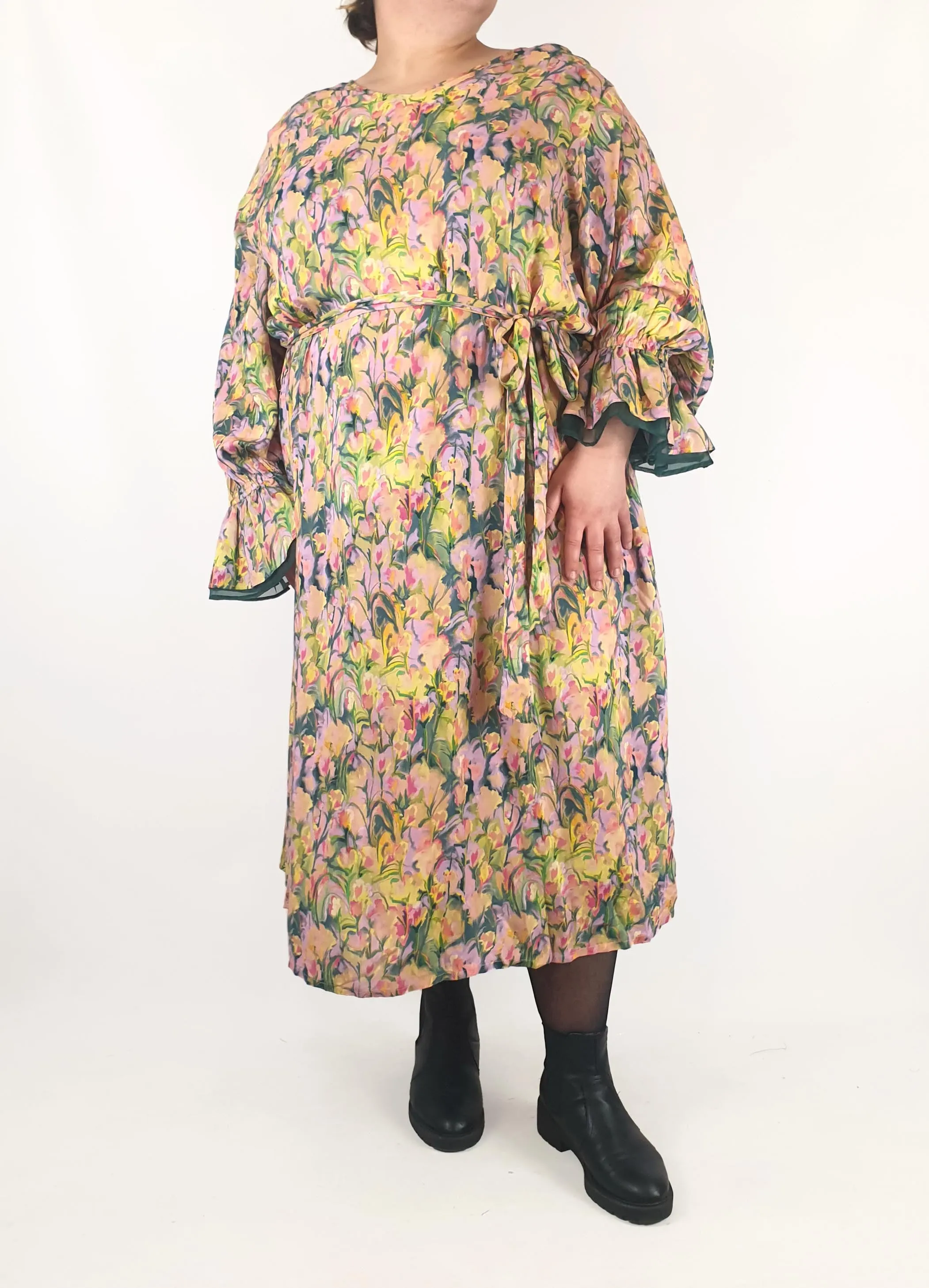 Kholo painterly floral print long sleeve dress size 26