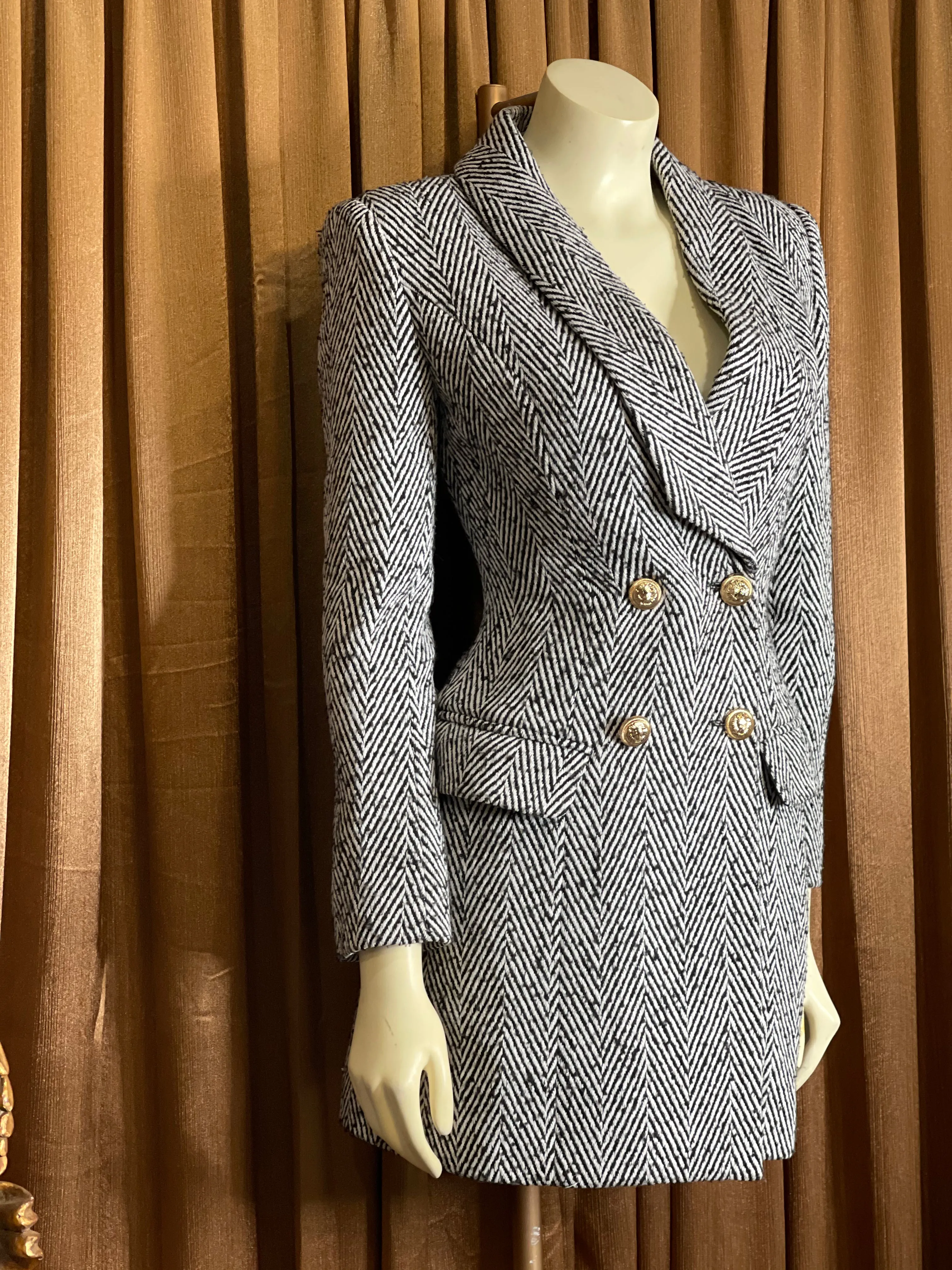 “NIA” White W/ Black blazer /jacket”