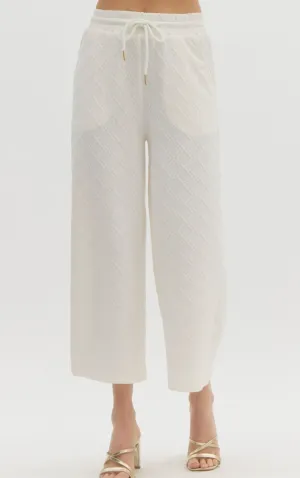 P25916 - Embossed High Waisted Sweatpants