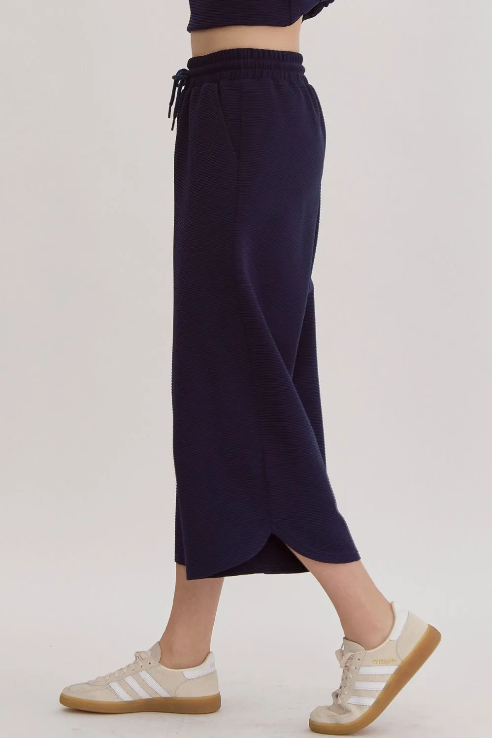 Textured Solid High Waisted Wide Leg Pants