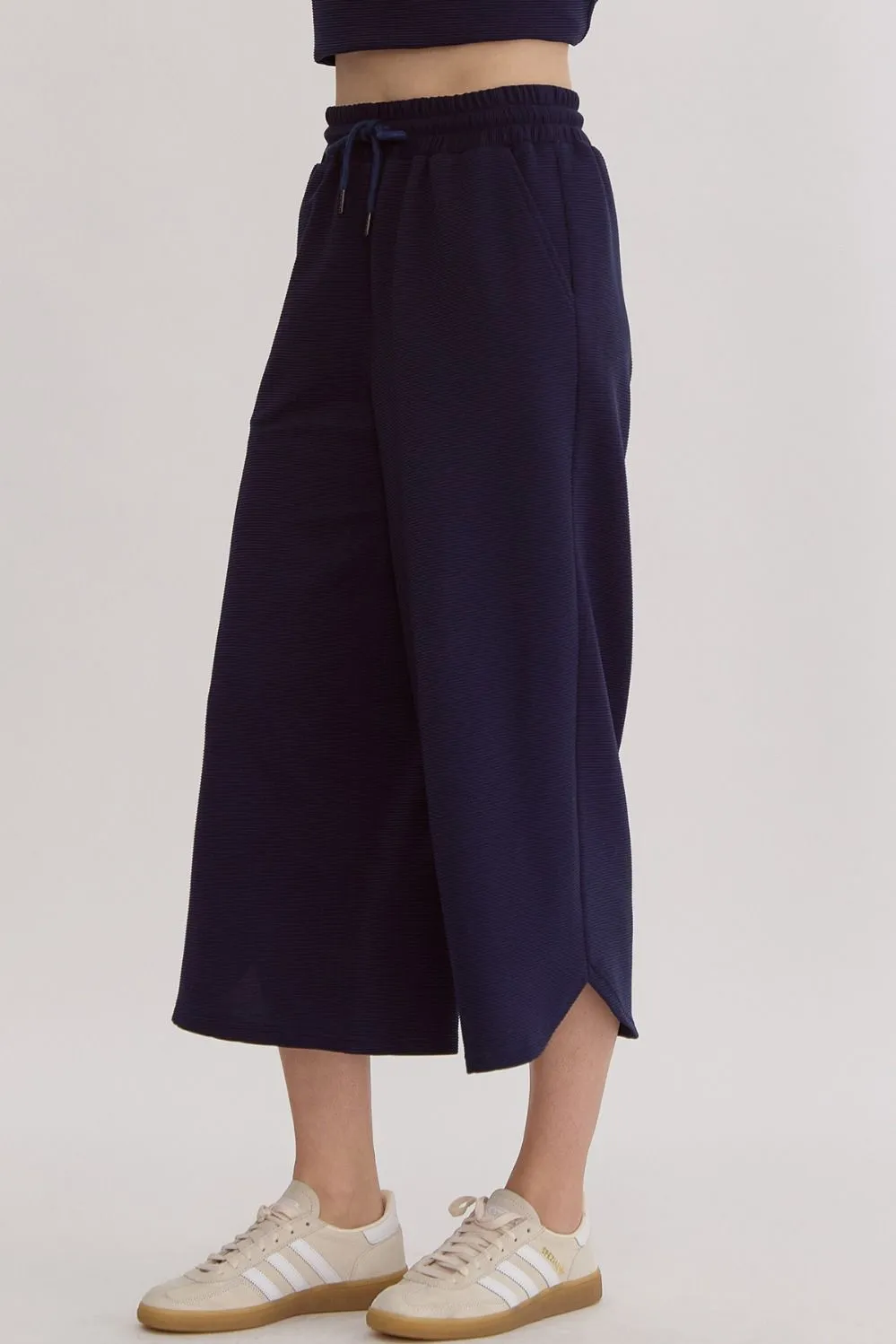Textured Solid High Waisted Wide Leg Pants