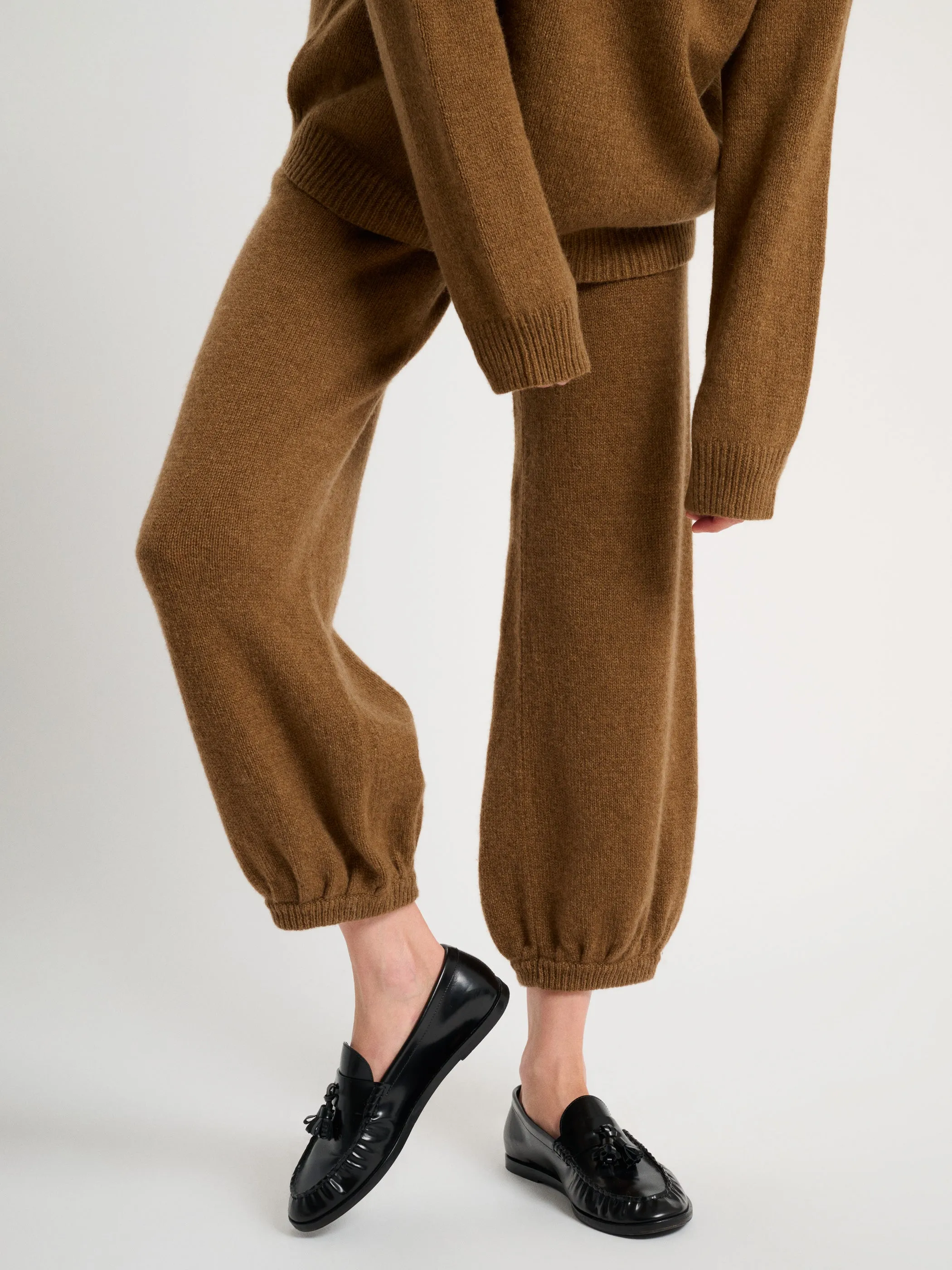 The Kalamata Pants in Cashmere