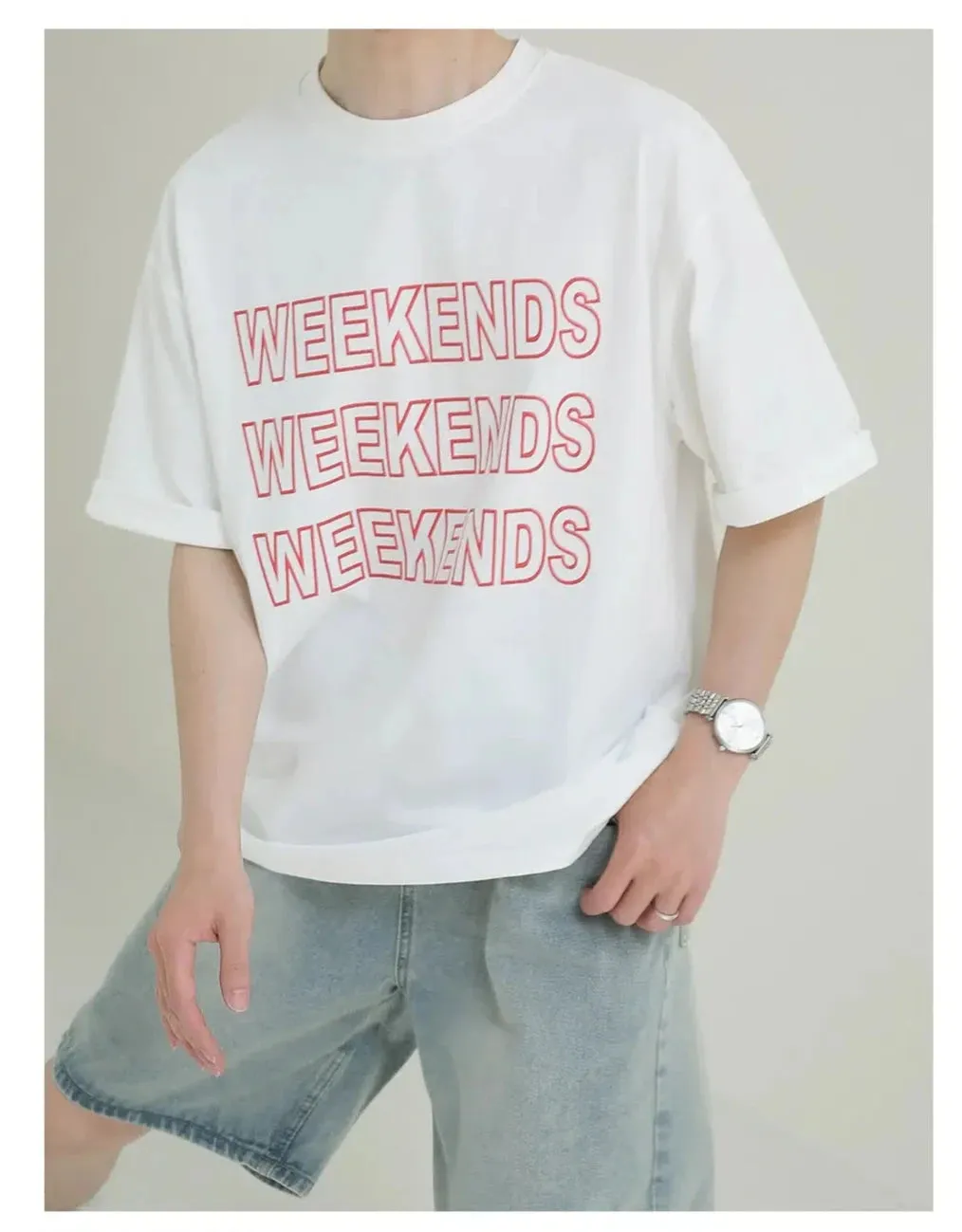 WEEKENDS Graphic T-shirt